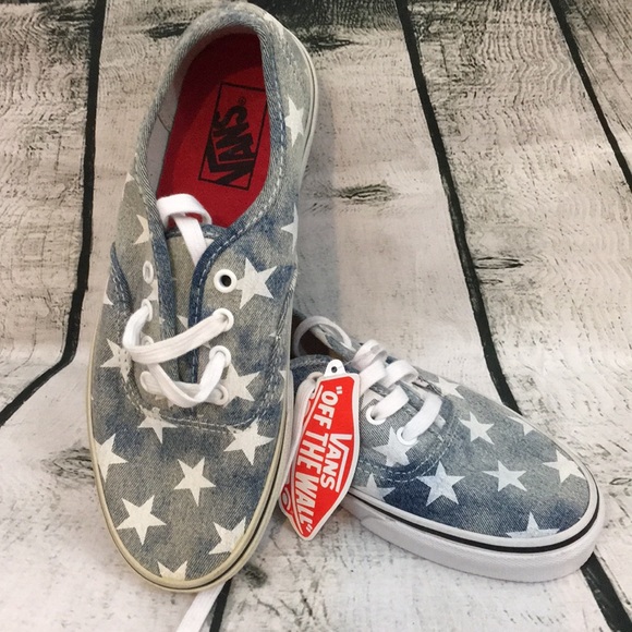 Vans Shoes - NWT Vans Star classics! Size 7.5